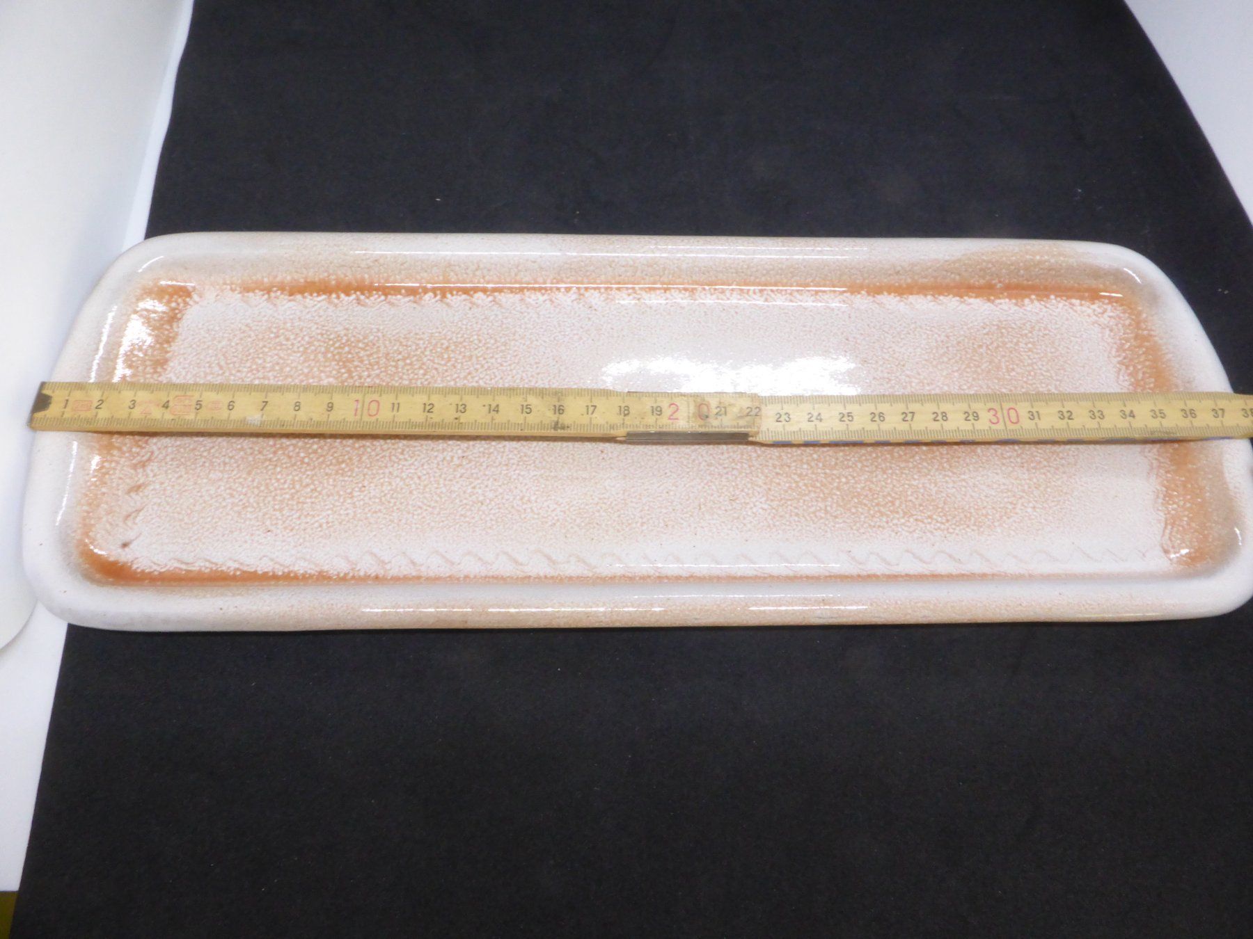 Servierplatten: Plat à cake signé ATCH Thierry et Chantal Robert en grès – Gebraucht aus Porrentruy von Kim017 4
