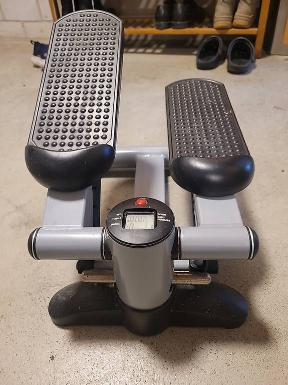 Hometrainer: Mini Heimtrainer (Beintrainer) mit Zähler – Usato da Beinwil am See venduto da alpha4712 1