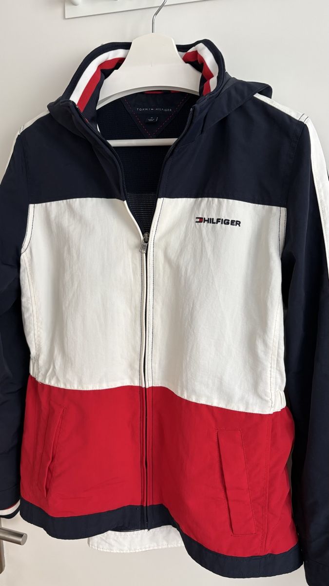 Tommy Hilfiger Vestes: Tommy Hilfiger Autumn/Spring Jacket – D'occasion à Zürich par Ydaniken 4