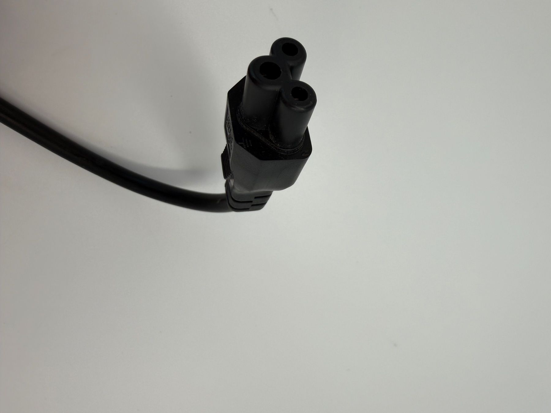 Hewlett Packard Caricabatterie: HP Laptop Netzteil 90W – Usato da Schlieren venduto da 2nd-Life 3
