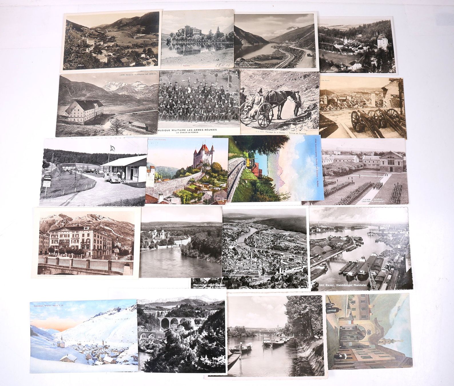 Cartoline postali: 20 alte Postkarten – Usato da Hettlingen venduto da Scholi99