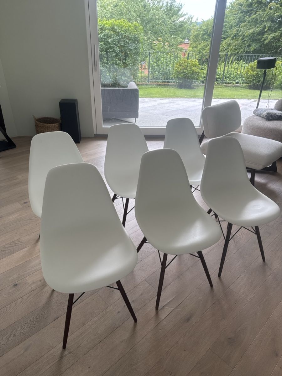 Eames Stühle: 6er Set Eames Plastic Side Chair (Vitra) – Gebraucht aus Küsnacht ZH von sammenas96