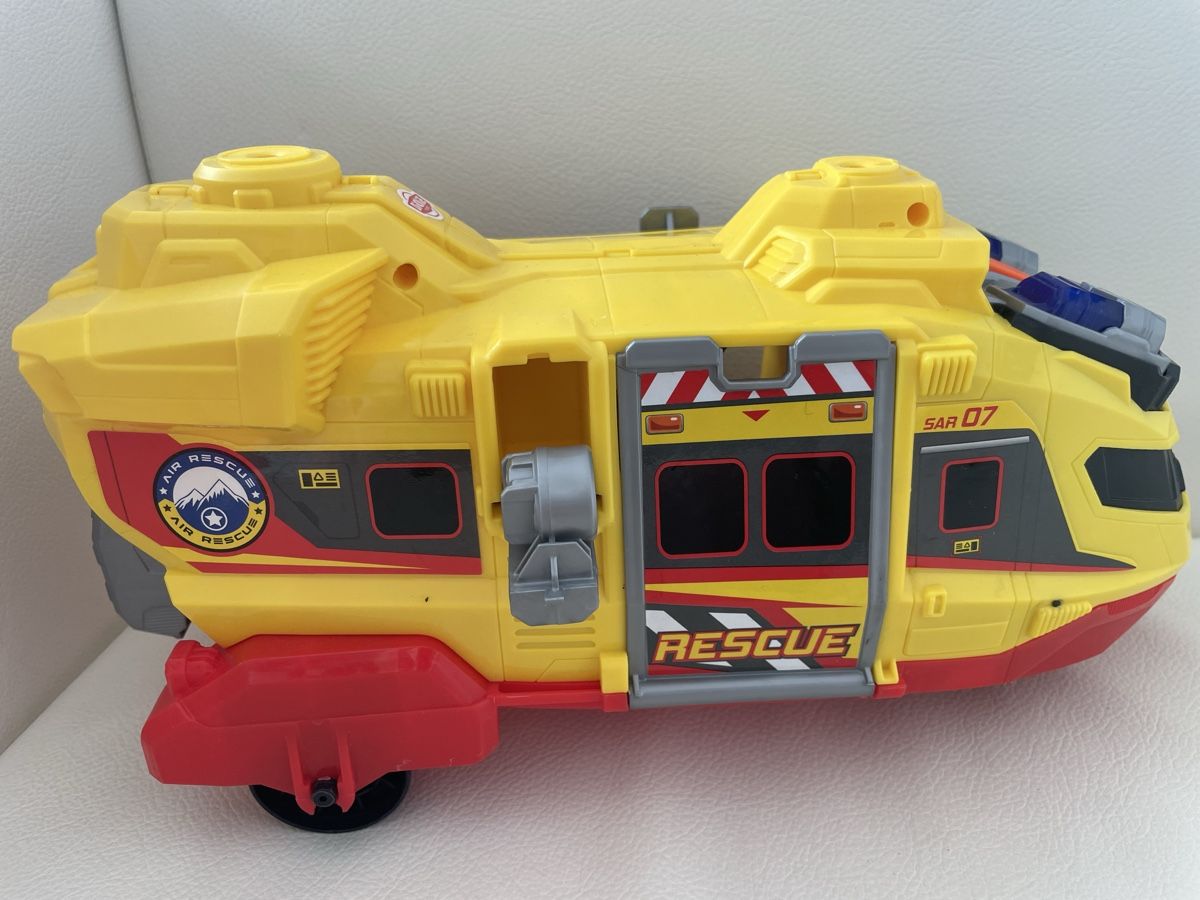 Spielzeuge: Spielzeug Helikopter plus Geschenk – Gebraucht aus Rüti ZH von Tal_ga6N 5