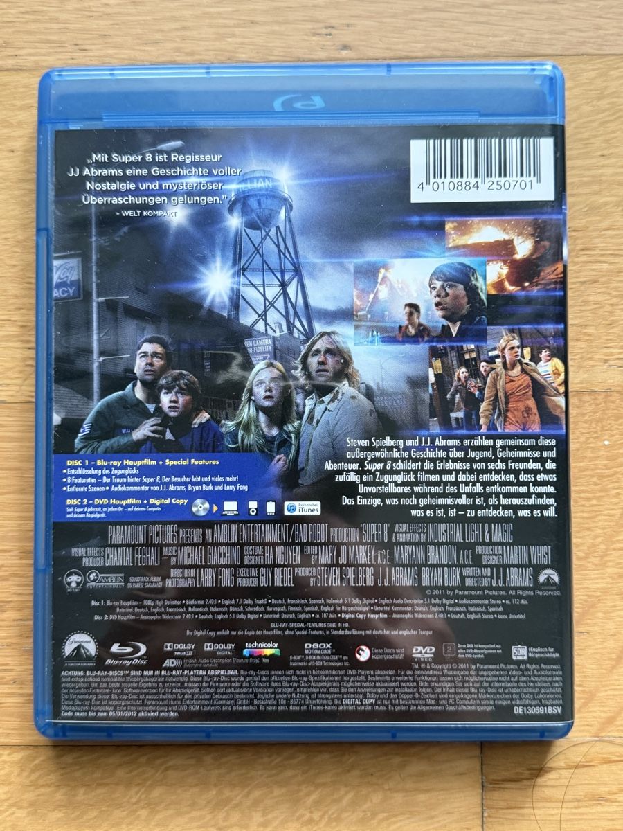Alle DVDs: Super 8 - Blu-ray + DVD + Digital Copy – Gebraucht aus Kölliken von nerdorado 1