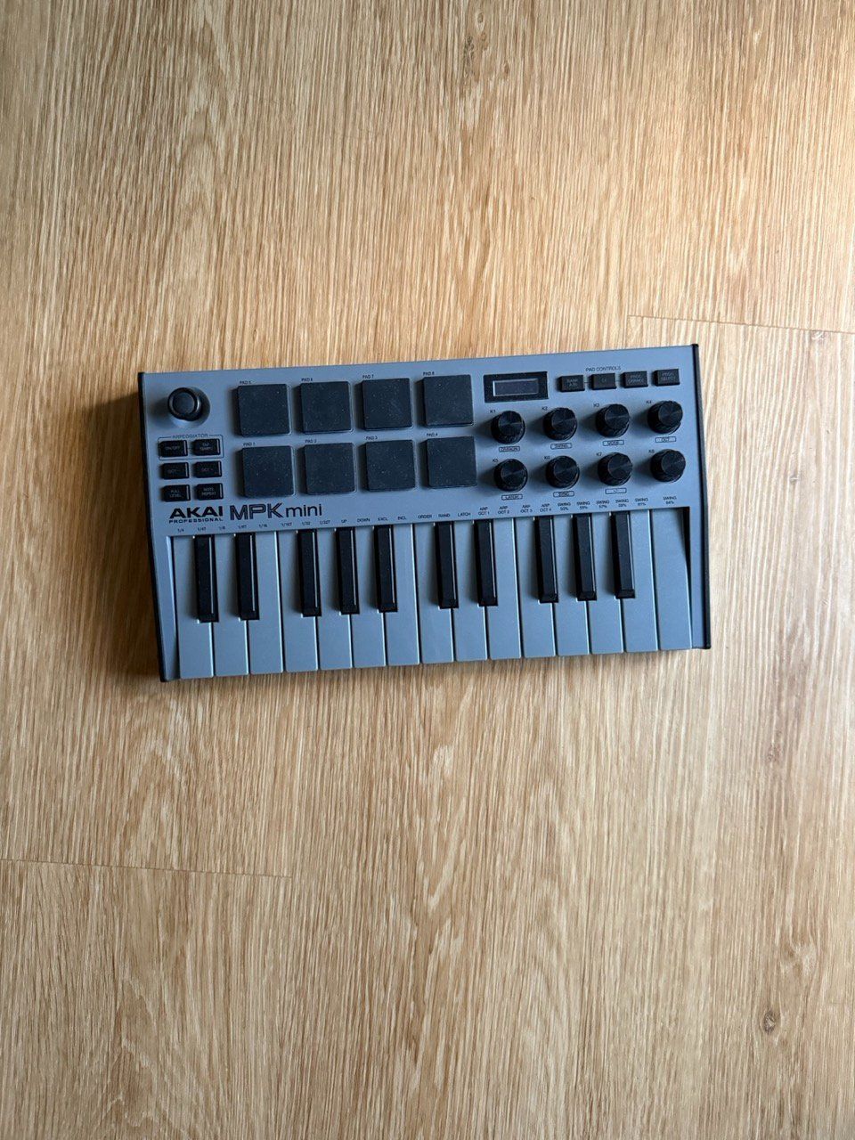 Sistema di controllo: AKAI MPK Mini, MIDI-Controller – Usato da Zürich venduto da yptrn