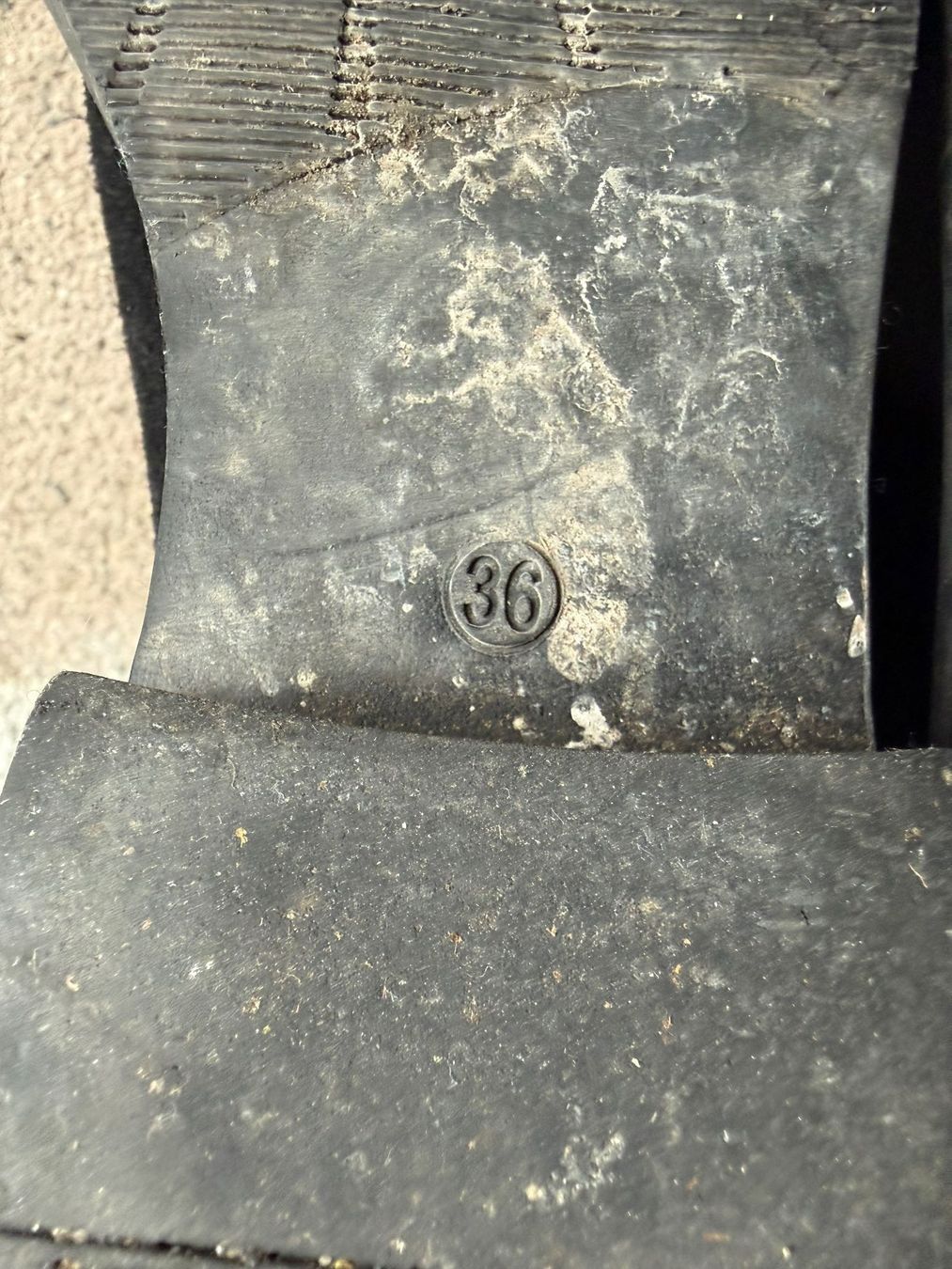 Scarpe da donna: Schwarze Wildleder Chelsea Boots Gr. 36 – Usato da Zürich venduto da strampli1216 3