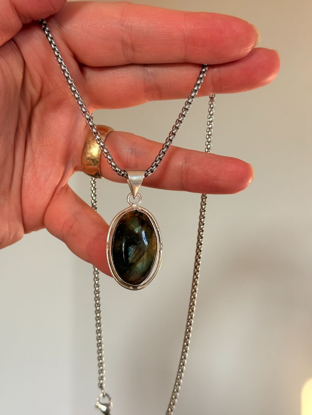 Ketten: Collier labradorite  - Élégance & Mystère ✨ – Neu und originalverpackt aus Genève von AGBERG 1