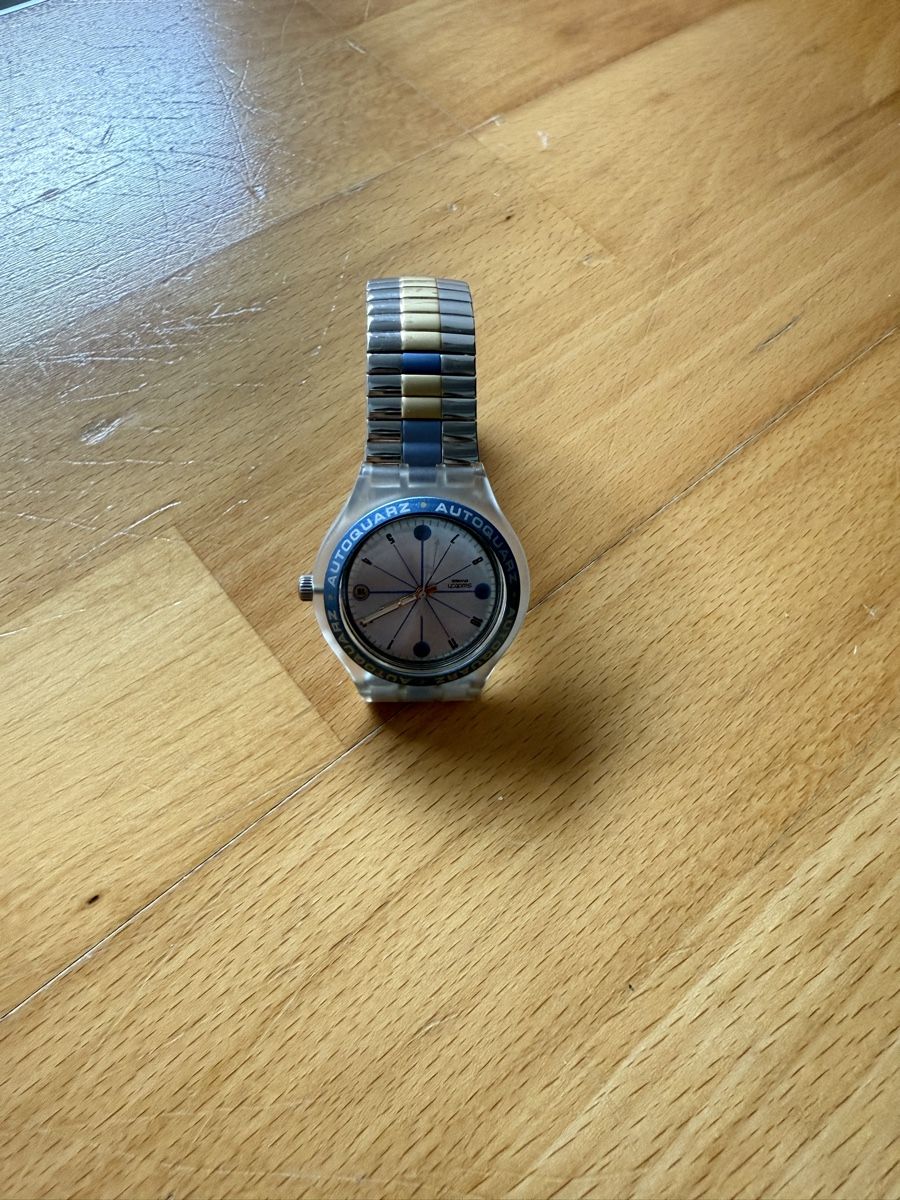 Swatch Orologi: Montre Swatch Autoquartz, argentée, bon état – Usato da La Chaux-de-Fonds venduto da joa_jk5g