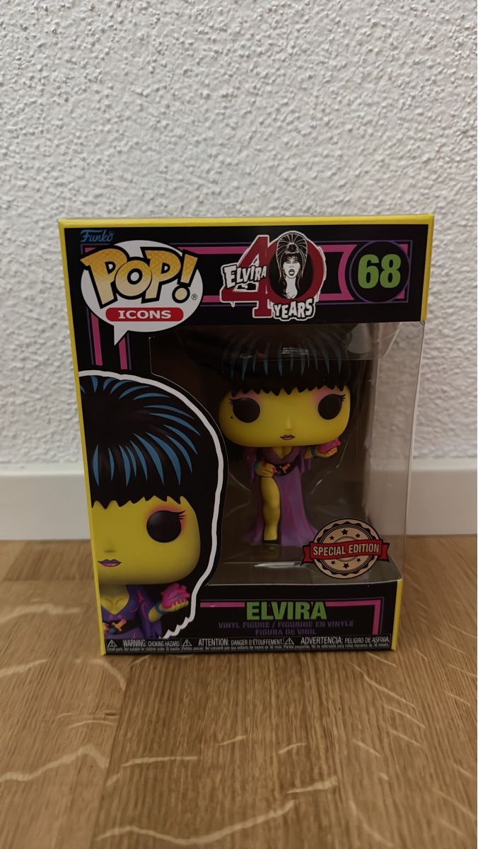 Funko Figuren: Funko Pop Elvira 68   – Neu und originalverpackt aus Suhr von Dominick