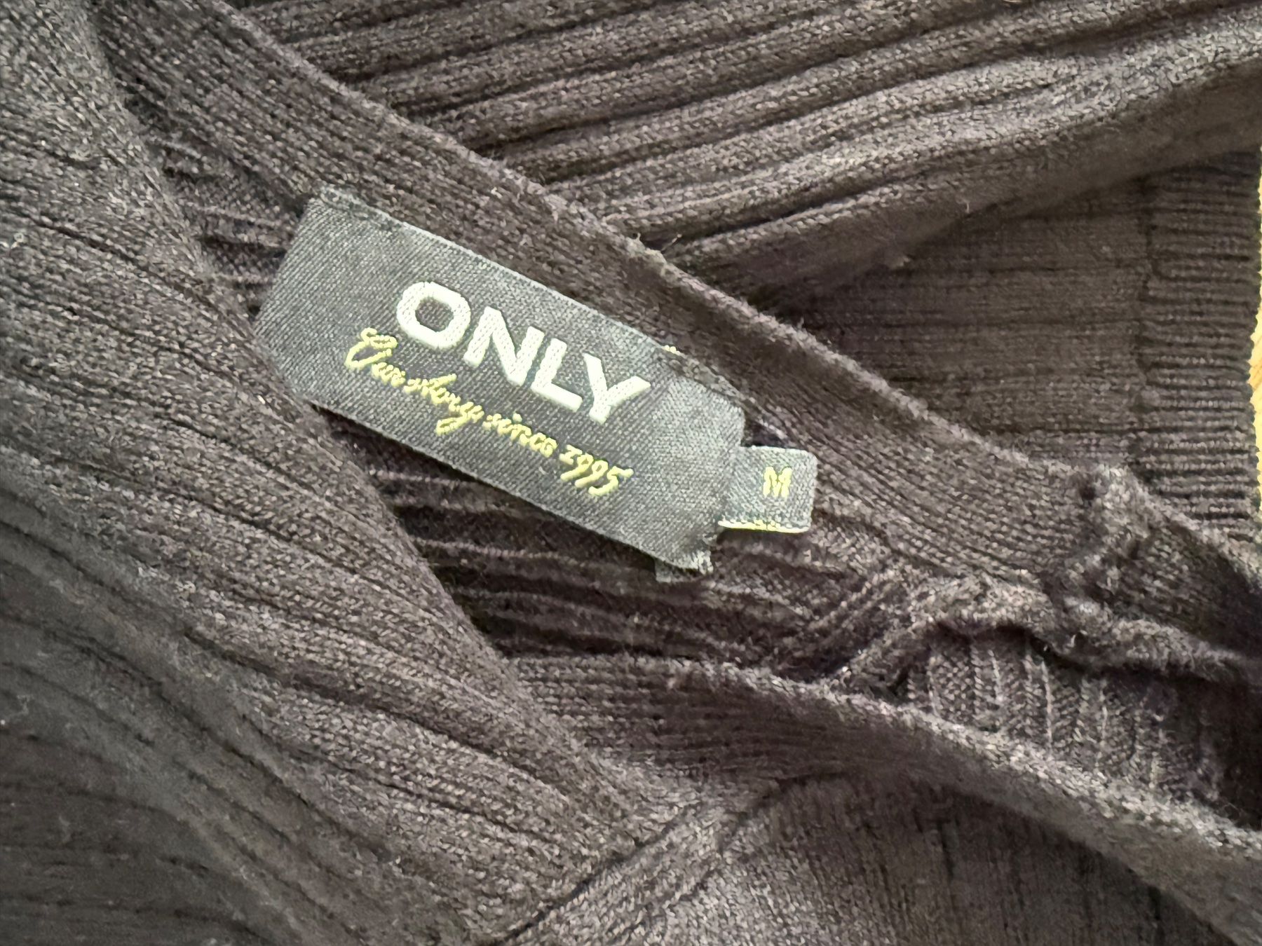 Only Lotti di vestiti: 3 Pullover Damen gerippt, Gr. M Only wie NEU – Nuovo (secondo la descrizione) da Buhwil venduto da Lin66 5