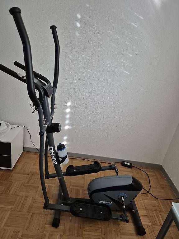 Vélos d'appartement: Crosstrainer – D'occasion à Kriens par Luso2809 2