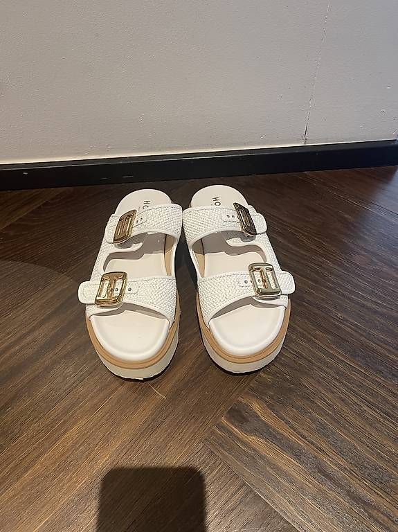 Damenschuhe: Hogan Sandalen – Gebraucht aus Oetwil a.d.L. von B.A.11