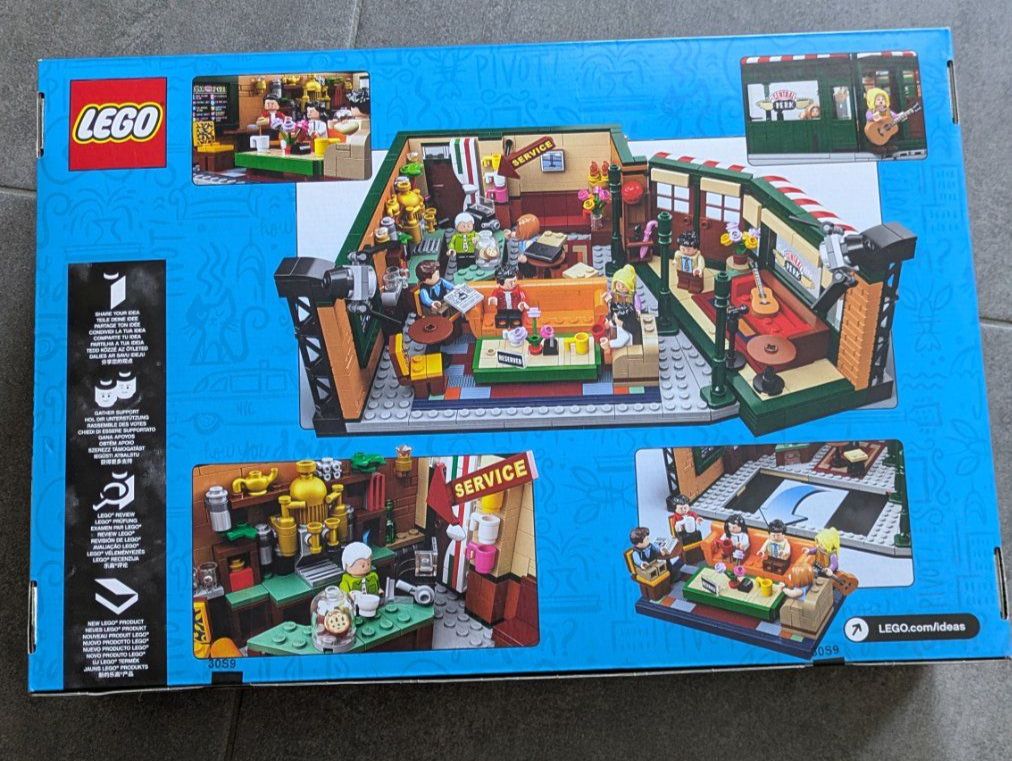 Lego Baukästen: Lego Friends Central Perk / n° 21319 – Neu und originalverpackt aus St-Cergue von  1