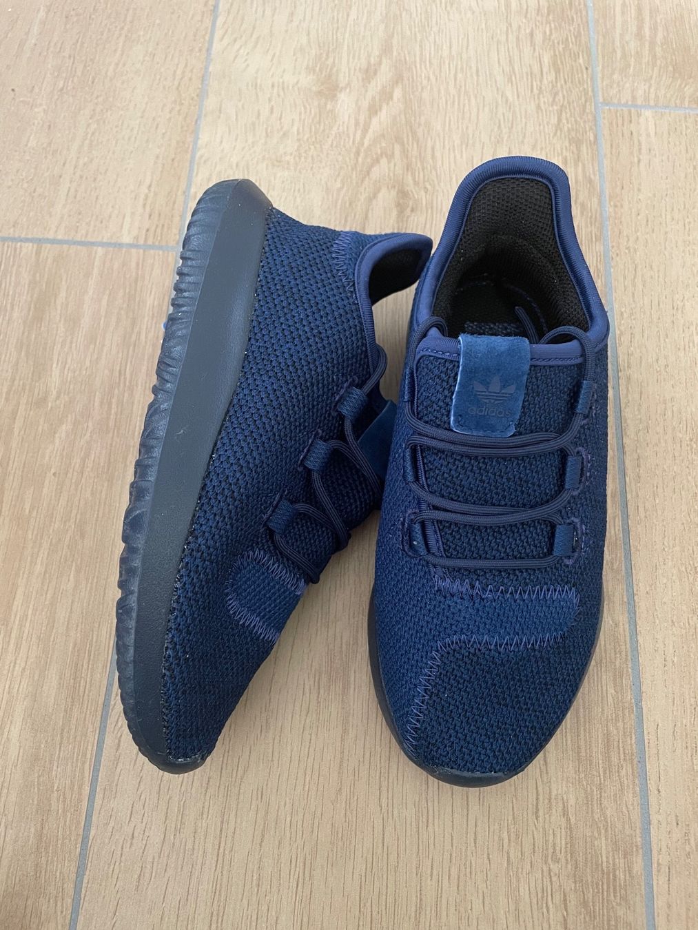 Adidas Scarpe per ragazzi: Adidas Turnschuhe Gr. 30 1/2 NEU – Nuovo (secondo la descrizione) da Waltenschwil venduto da hansnine 3