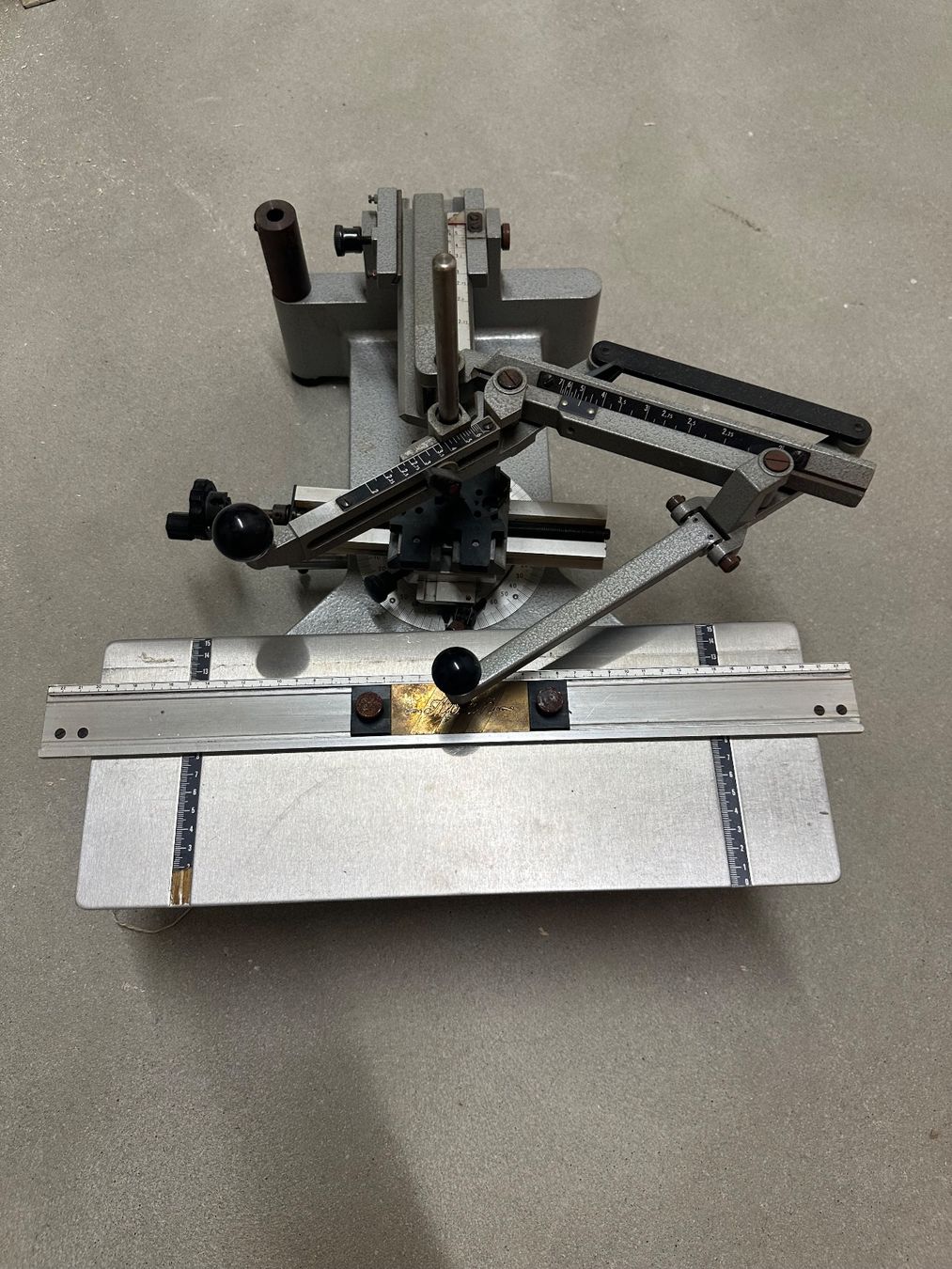 Tutte le macchine: Gravograph IM3 99742 Graviermaschine mit 4 Schriftsätzen – Usato da St. Gallen venduto da ungani 3