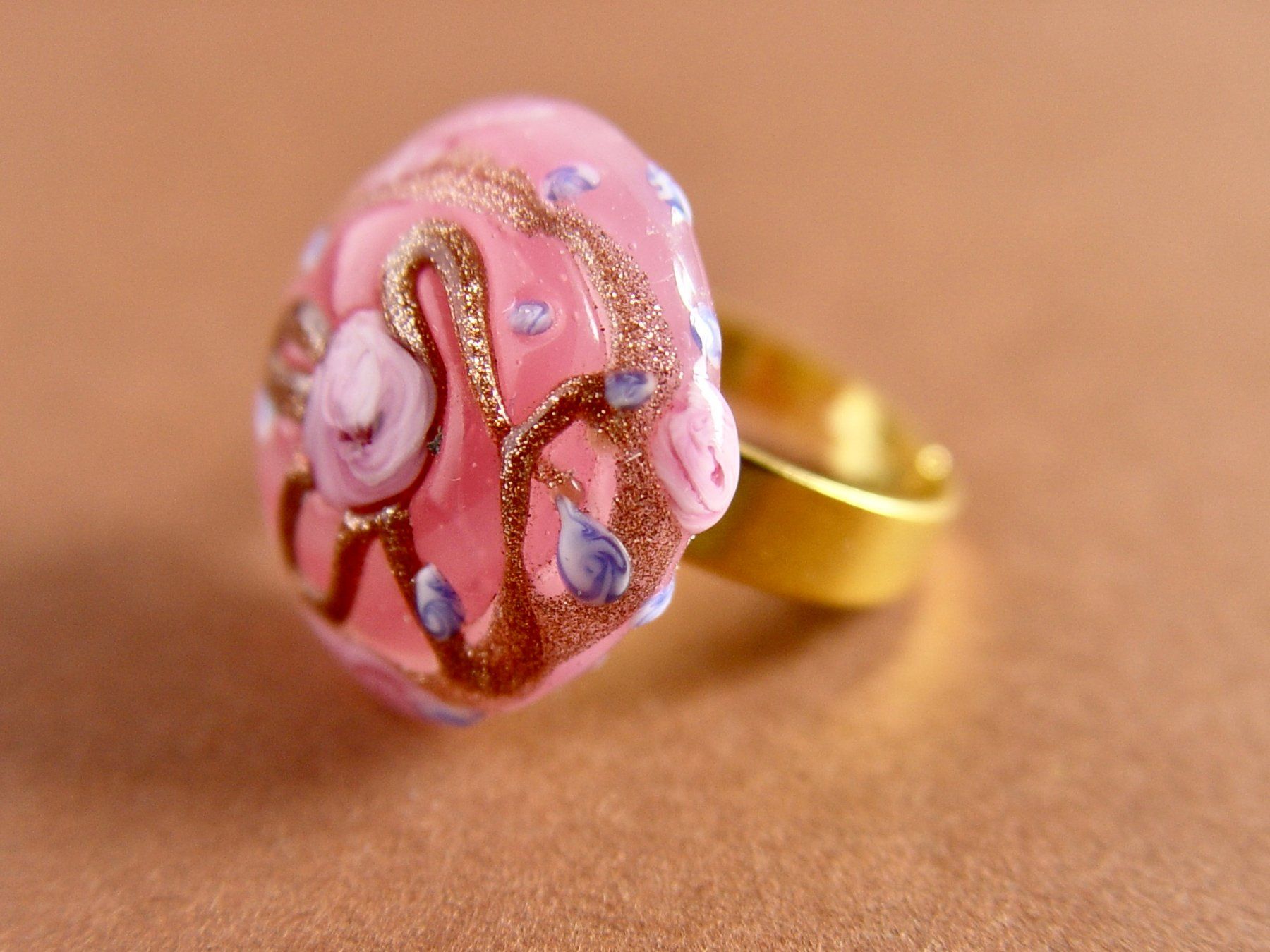 Murano Anelli: Fingerring mit Murano Glas, Weddingcake Muster – Usato da Henggart venduto da elsternwerk