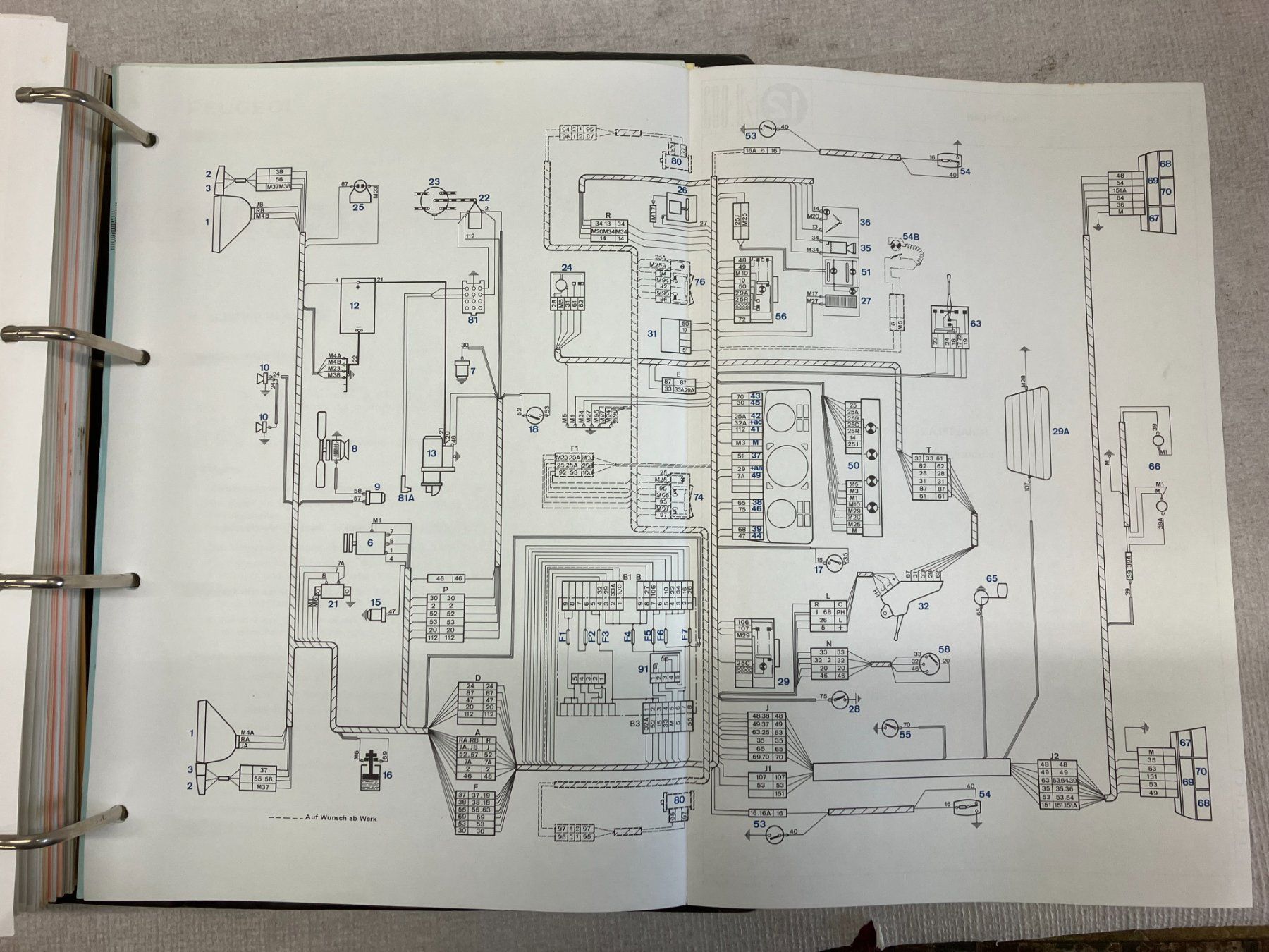 Bücher: Werkstatthandbuch Peugeot 305 – Gebraucht aus Hämikon von Armin15 9