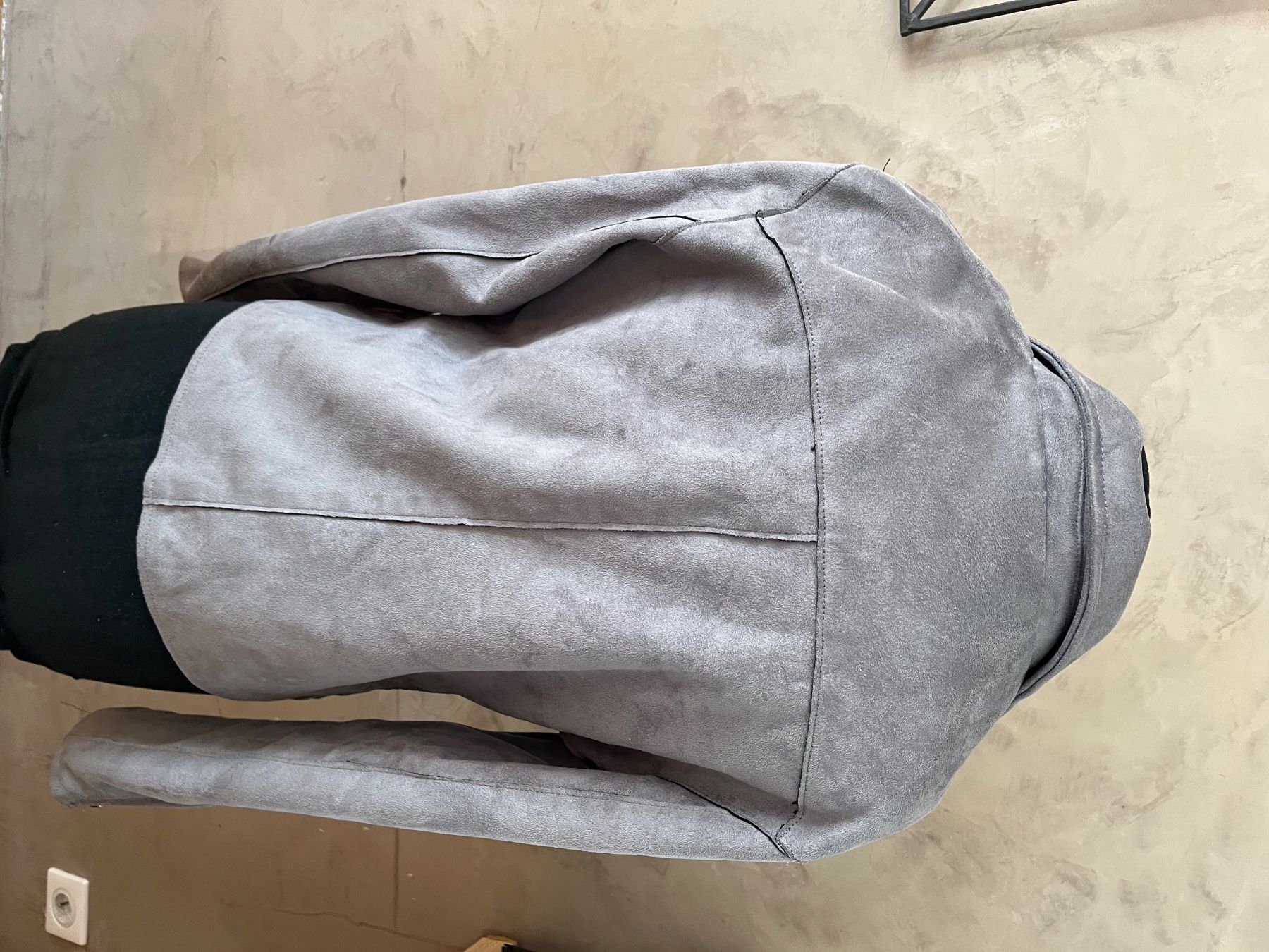 Jacken: Veste style daim grise Taille 38 Mélany – Neu und originalverpackt aus Veyrier von kimedovapa 2