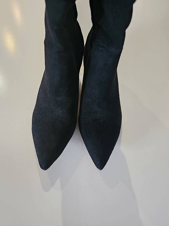Scarpe da donna: Stiefel schwarz Gr. 40 / 41 – Usato da Luzern venduto da Donky_king 3