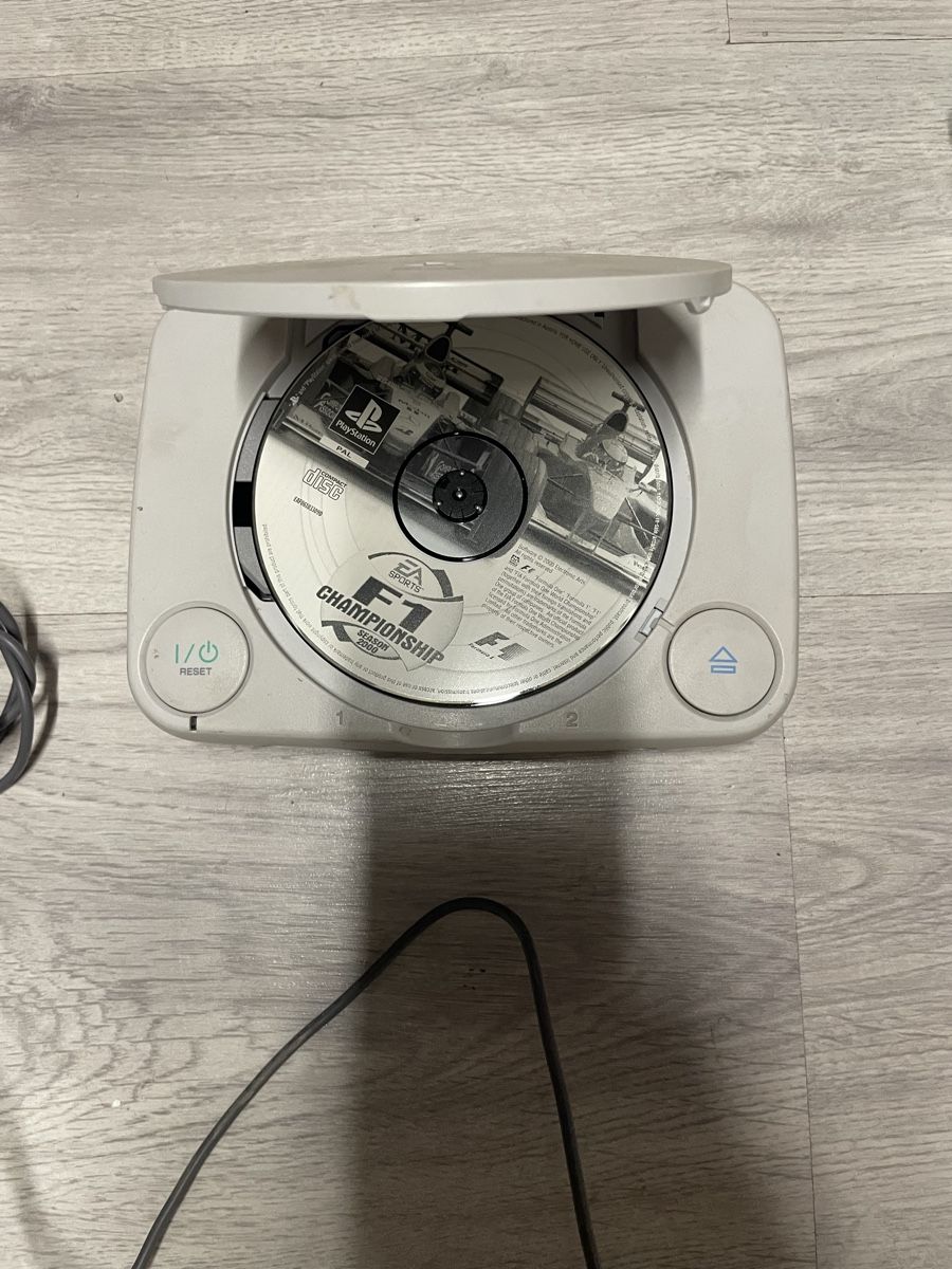 Sony Konsolen: PS ONE et jeux – Gebraucht aus Genève von Videdress22 1