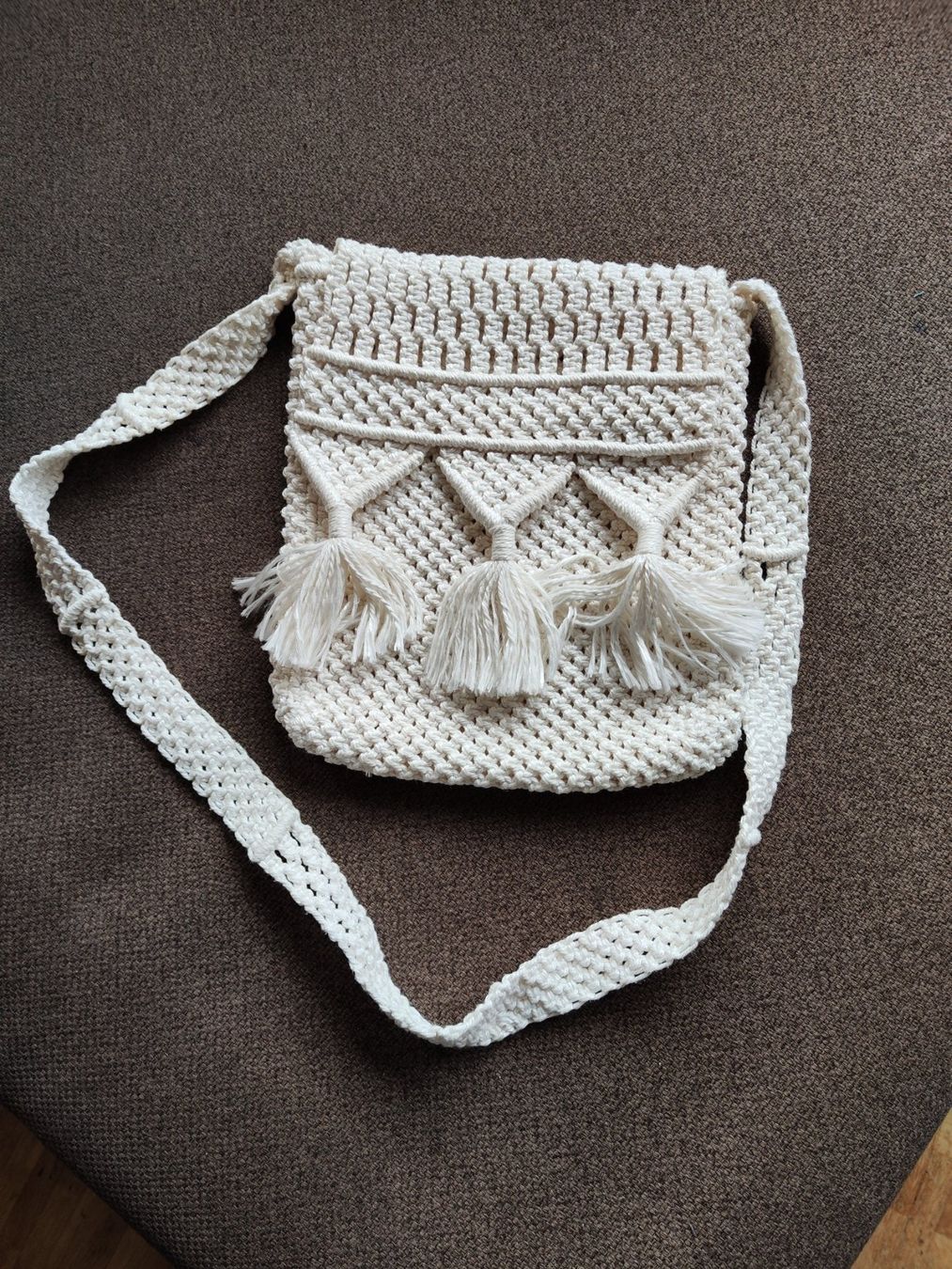 Borse da donna: Handtasche, weiss, geknüpft – Usato da Saas im Prättigau venduto da eve_22