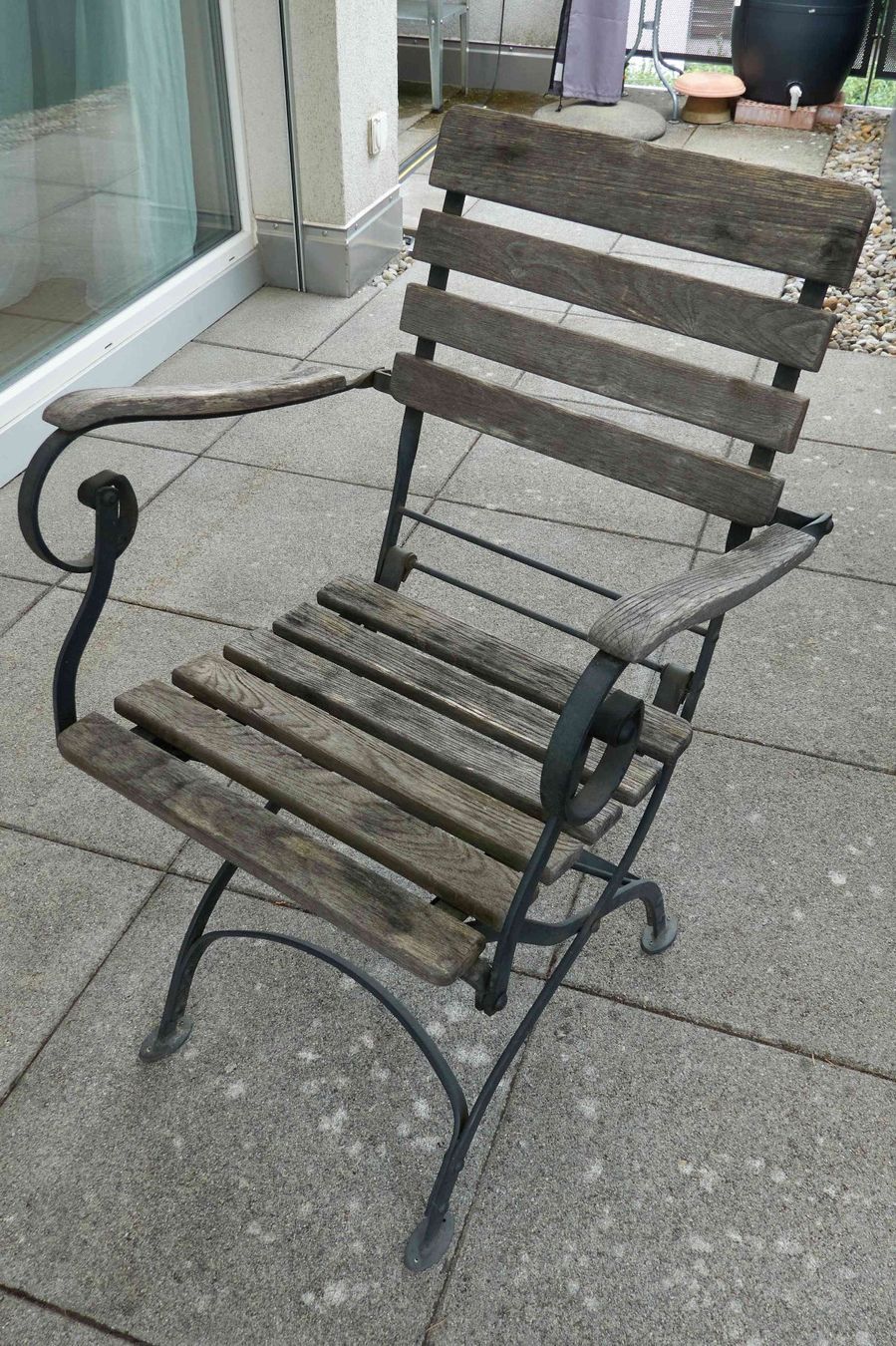 Pfister Set de table et chaises: 6 Antik-Stil Gartenstühle mit Tisch – D'occasion à Ipsach par NormanR 4