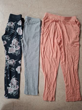 3x Mädchen Hose und Leggings, Grösse 122 und 122/128,