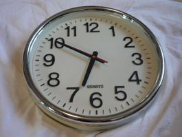 Quartz - grosse Wanduhr - Deko - Bahnhofuhr