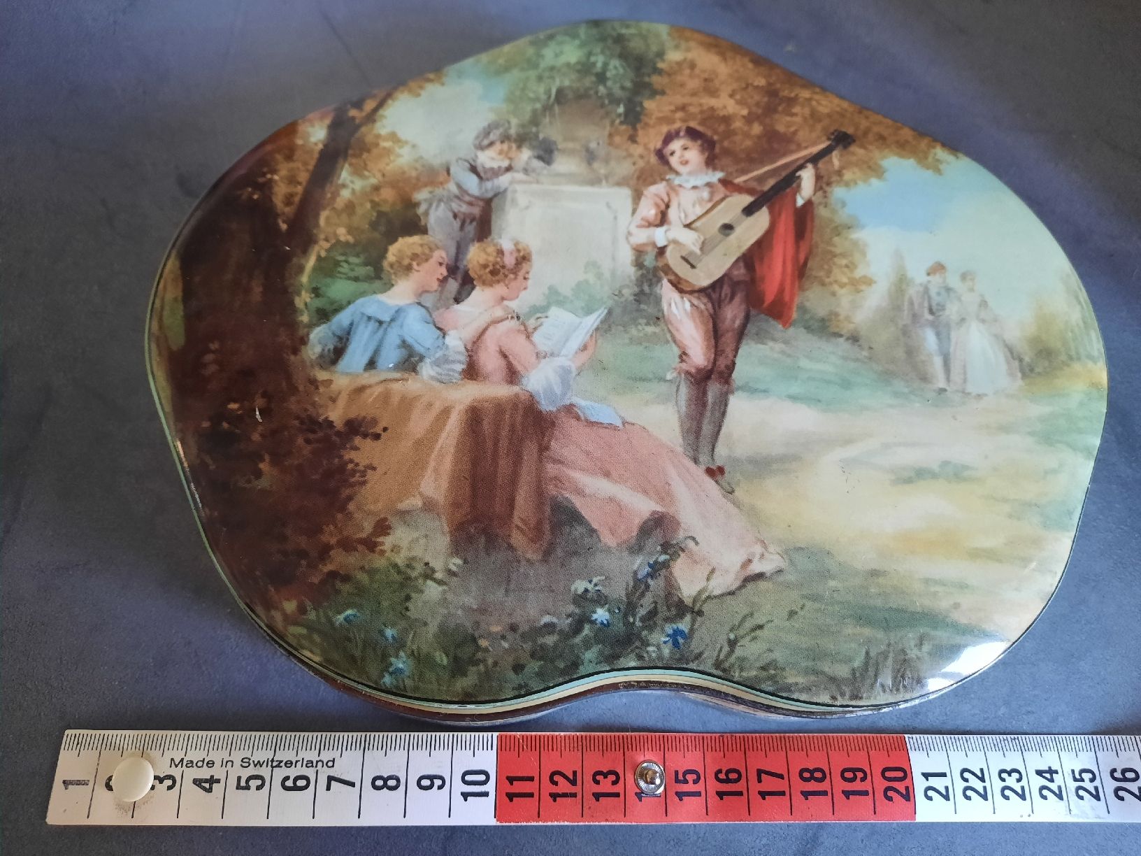 Barattoli: Ancienne BOÎTE à biscuits, ANGLAISE – Usato da Le Locle venduto da marylise01 2