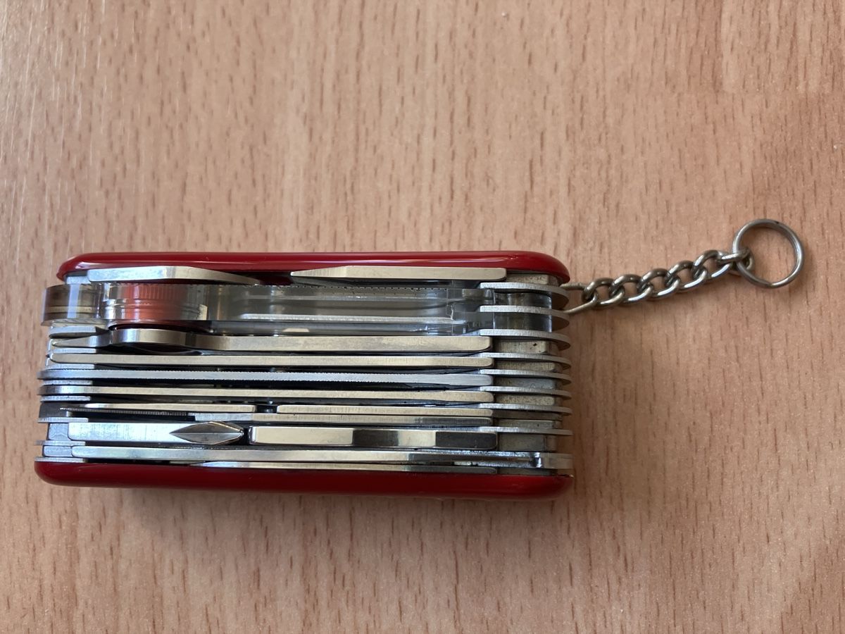 Wenger Zubehör: Extra Large Wenger Taschenmesser XXL – Gebraucht aus Zürich von Classic_Collection_Zurich 5