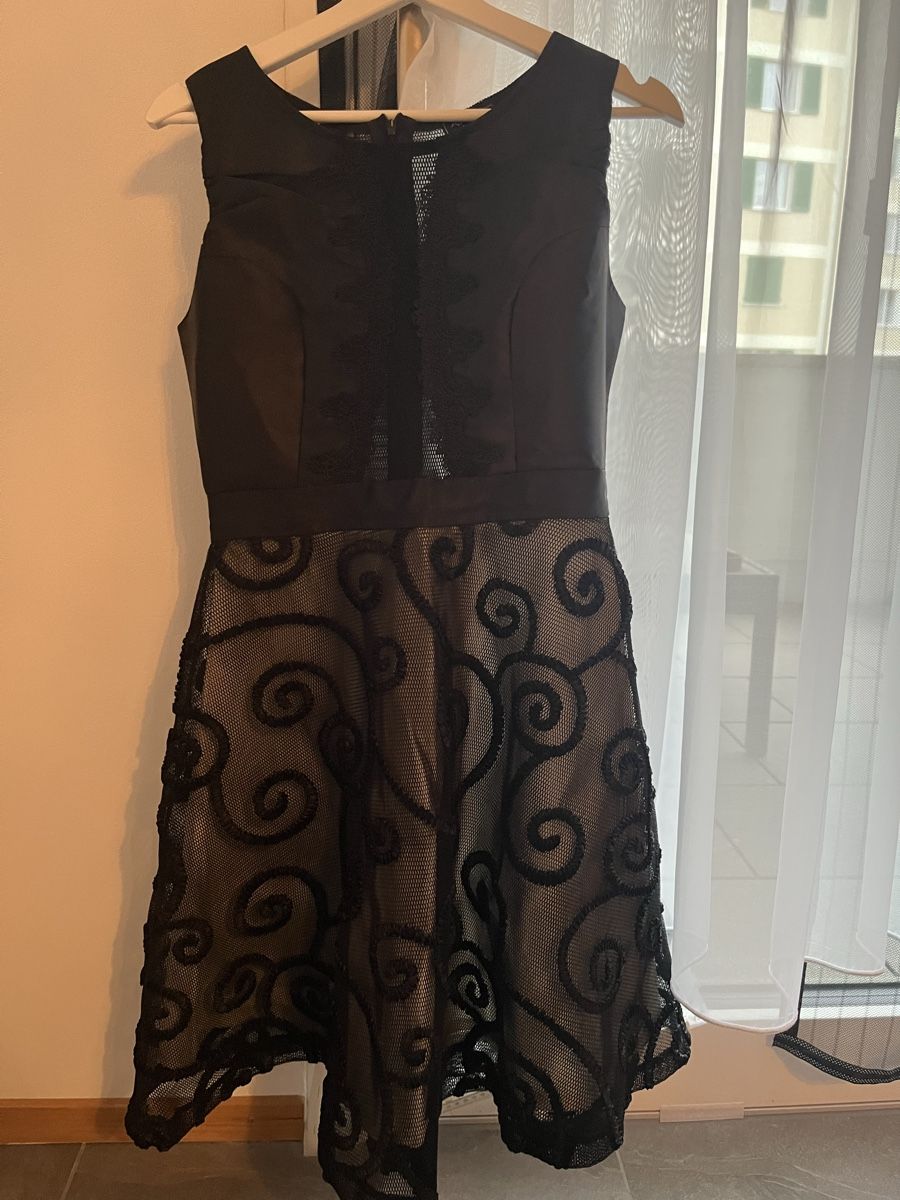 Vestiti: Kleid Apart Grösse 36 – Nuovo (secondo la descrizione) da Zürich venduto da aaaaaaaaa00