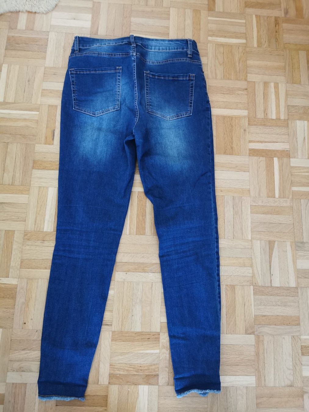 Jeans: Lässige Jeans Gr. 38 – Usato da Aadorf venduto da mona_speedy 1