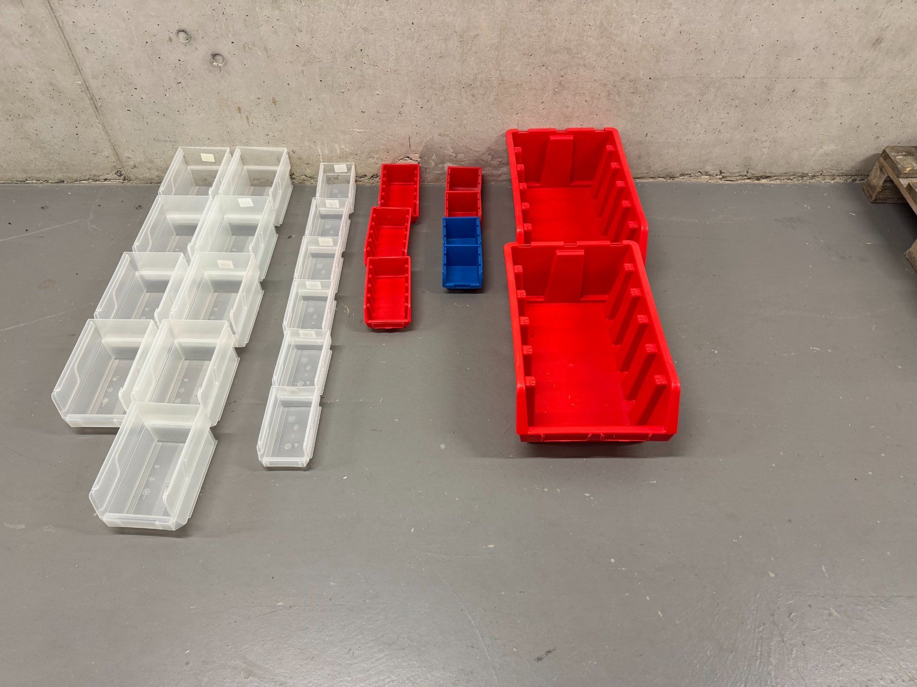 Contenitori & Simili: Stapelboxen versch. Grössen – Usato da Thayngen venduto da bvo_q7hw