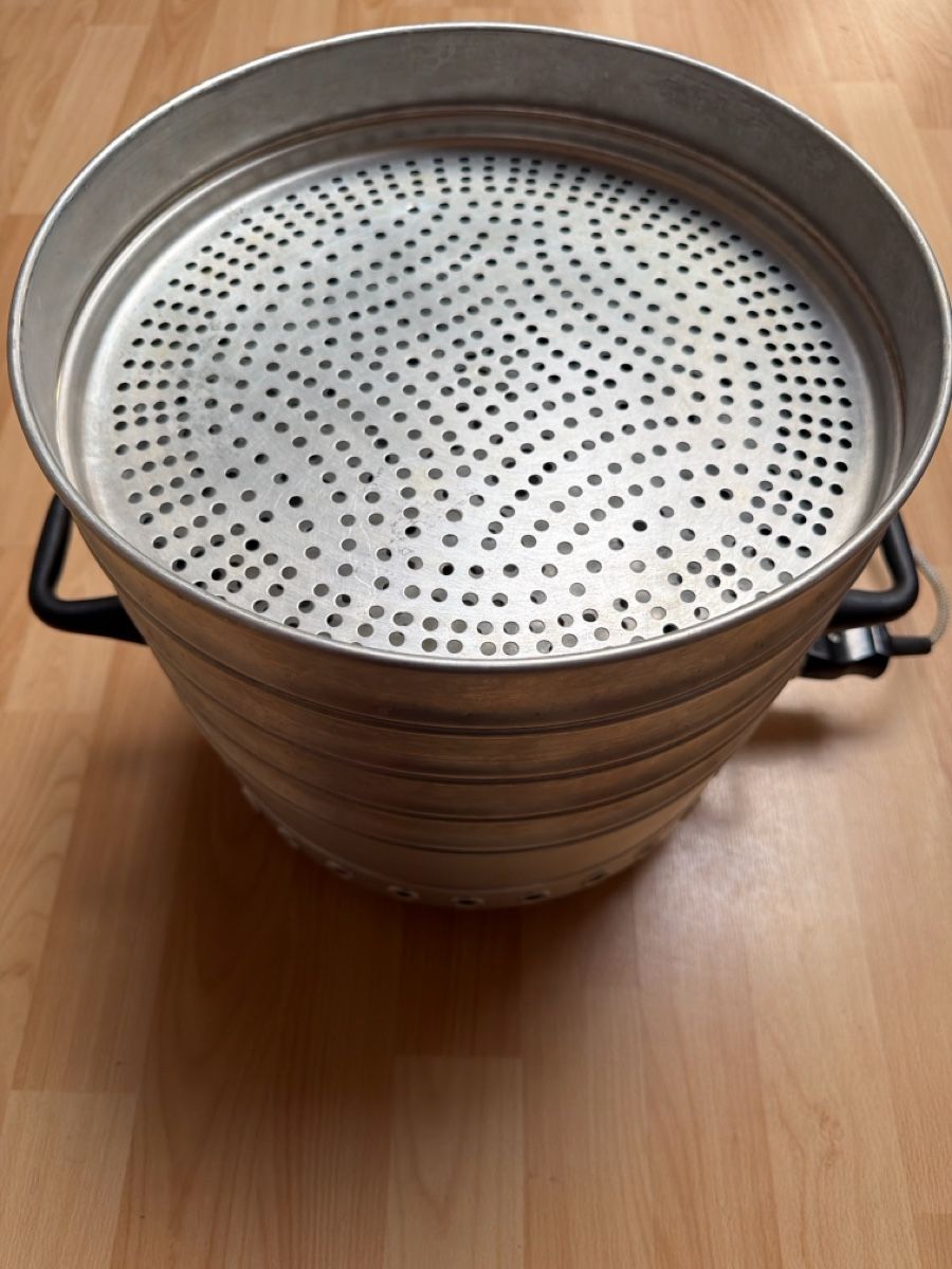 Elettrodomestici da cucina: Strahm Dörrgerät mit 4 Sieben, sehr guter Zustand  – Usato da Thun venduto da BanjoDan