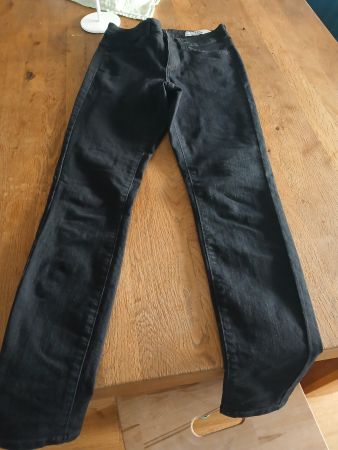 Jeans schwarz Skinni S/30 1 mal getragen Vero Moda