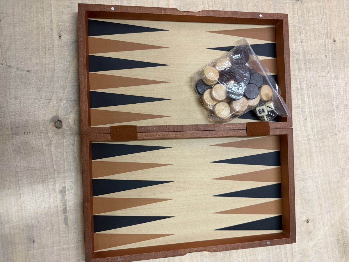 Giochi: Jeu de Backgammon pliable en bois – Complet – Usato da Wavre venduto da bra_gl96 1