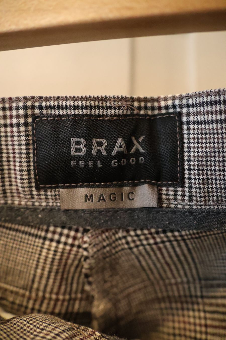 Hosen: Karierte BRAX Magic Hose – Gebraucht aus Winterthur von jul_v9wx 4