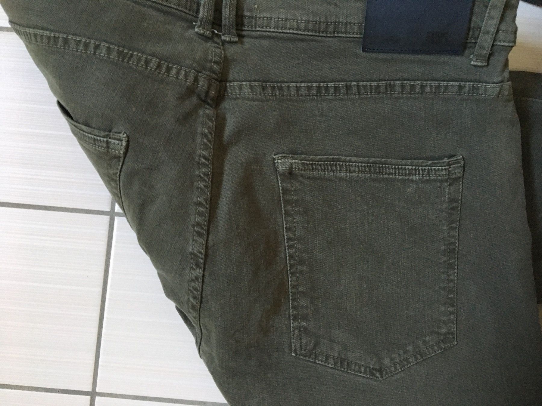 Jeans: Hose 42 – Usato da Arth venduto da Vrecam51 2