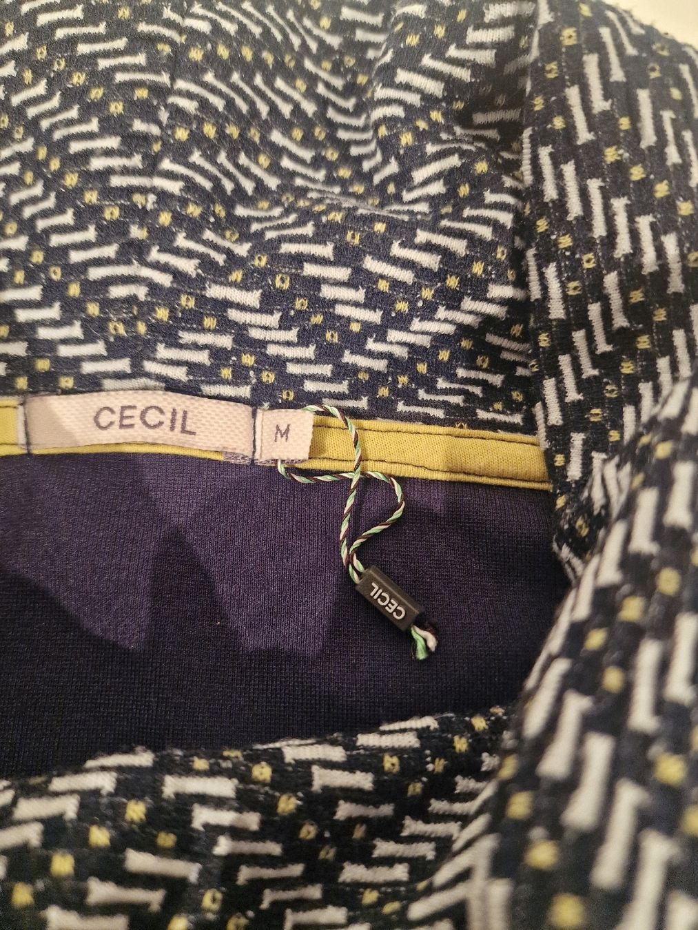 Cecil Pullover & Sweatshirts: Pullover von Cecil, Gr M – Neu (gemäss Beschreibung) aus St. Margrethen SG von Goldig 1