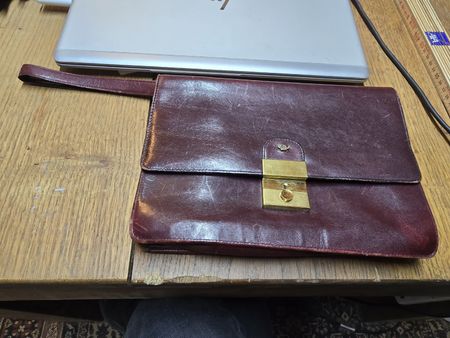 Vintage Leder Handgelenktasche/Clutch, bordeauxrot