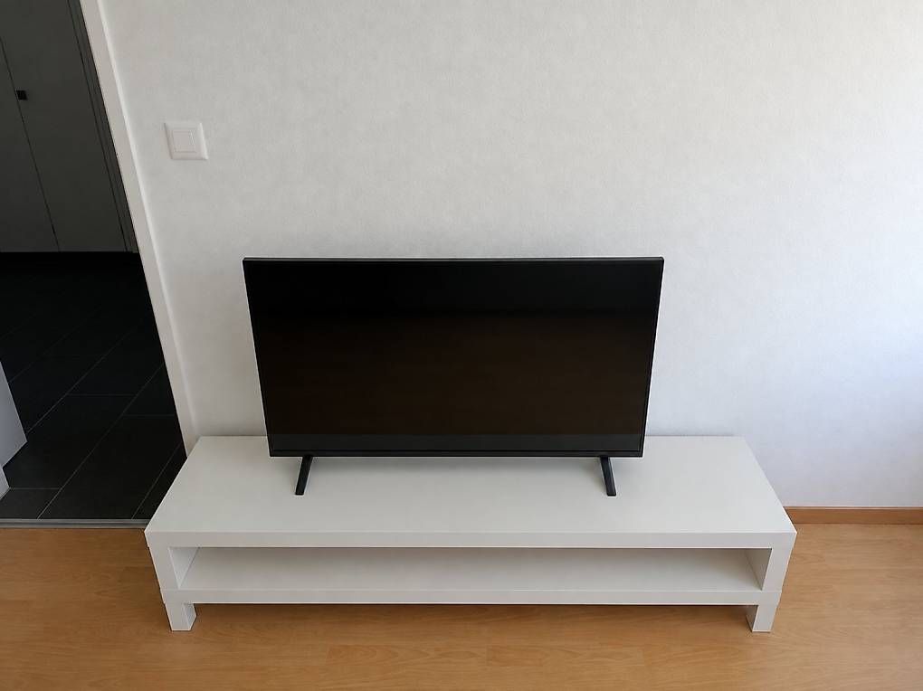 Meubles TV: LACK TV-Möbel, weiss  CHF 35 – D'occasion à Langenthal par kat_fcy9