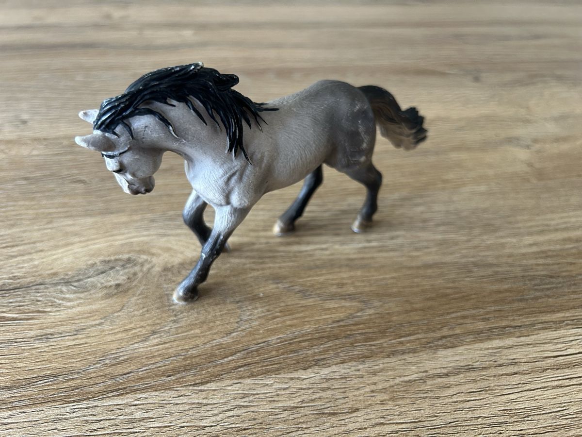 Schleich Figuren: Schleich Pferd – Gebraucht aus Pfungen von ram_cx8y 1
