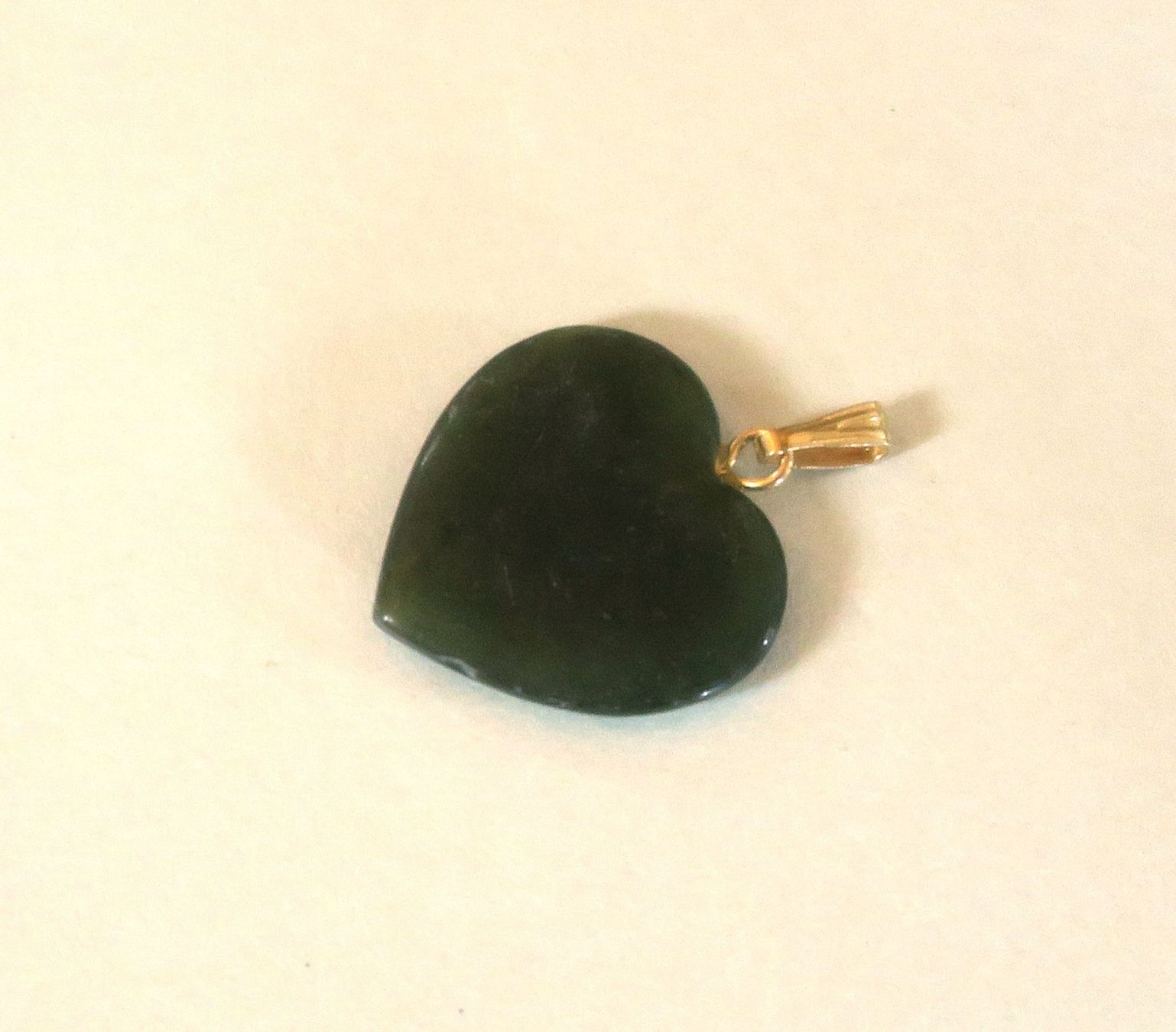 Ciondoli: Herzanhänger Jade – Usato da Brittnau venduto da marlenestone 3