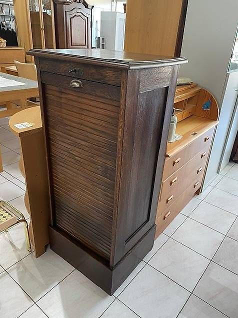 Schränke: Schöner massiver Rollschrank – Gebraucht aus Neuhausen am Rheinfall von galleria13 1
