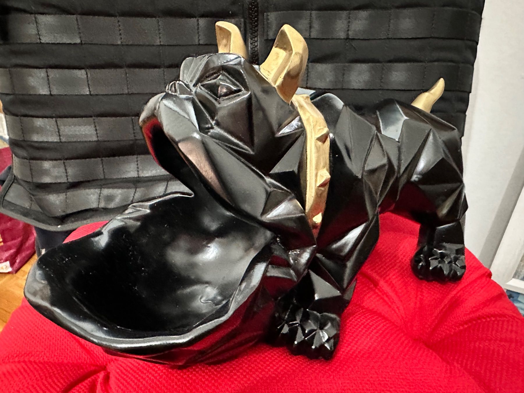 Tutte le decorazioni: Dog/Schale/Hund/ – Usato da Dittingen venduto da Lupo35