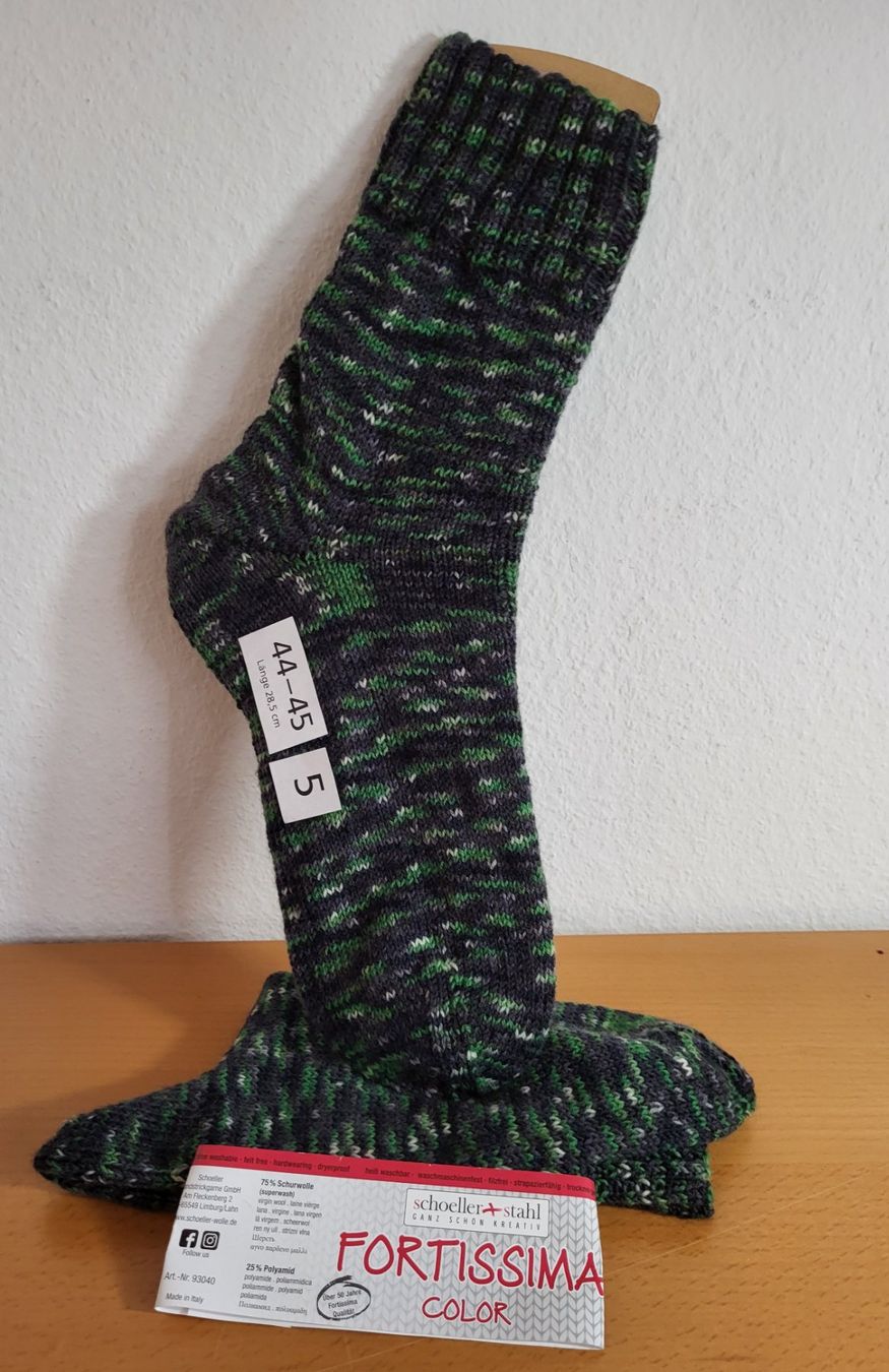Calze: Socken 44-45 handgestrickt Nr 5 – Nuovo e nell'imballaggio originale da Winterthur venduto da Baer49