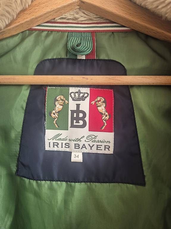 Gilets: Damen Weste Iris Bayer Grösse 34 dunkelblau – D'occasion à Neuhausen par Ism_kxb8 1