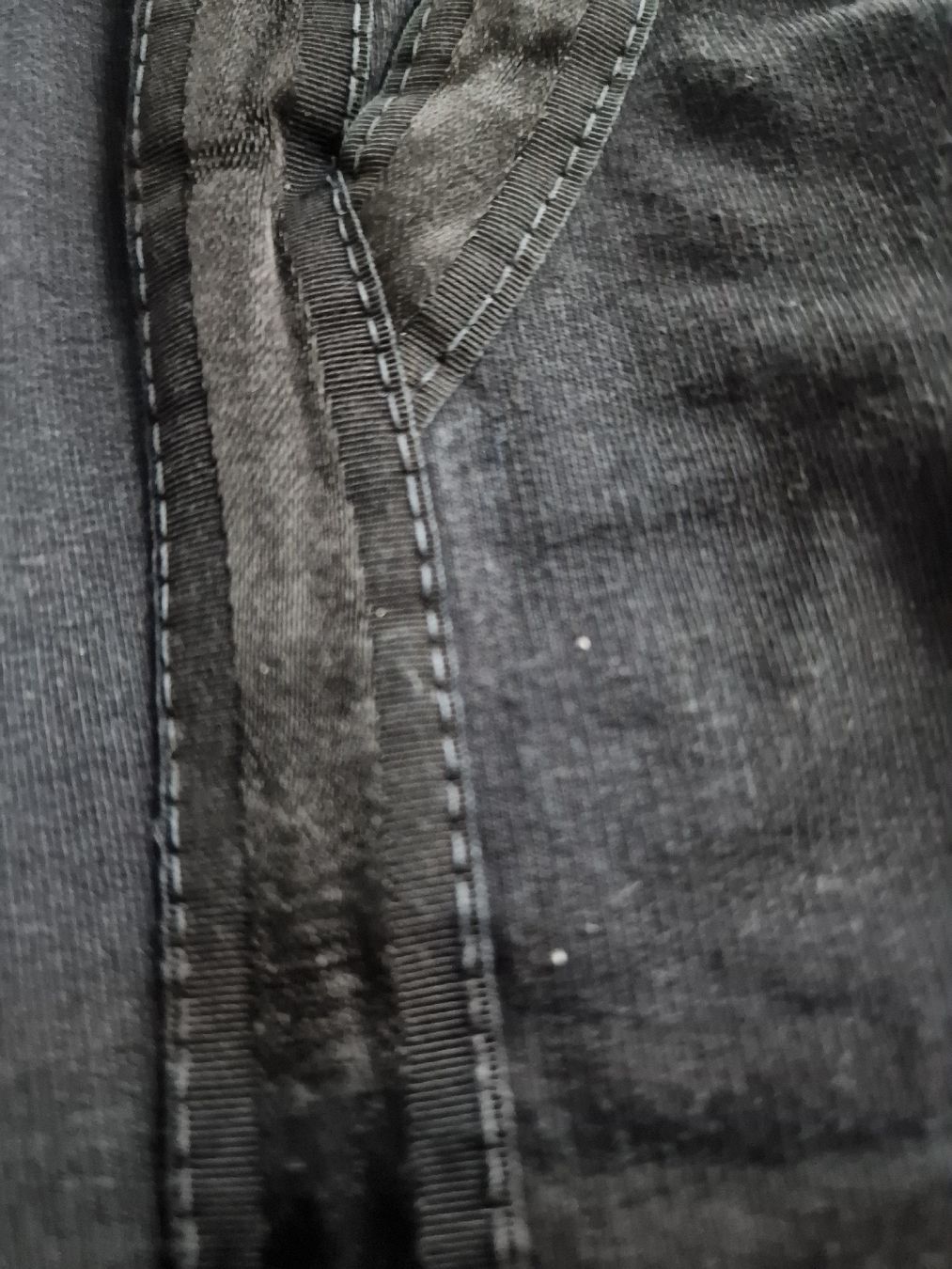 Pantaloni: Schwarze Stoffhose, Gr. 42 bequemer Schnitt  – Usato da Ottenbach venduto da Claurin 3