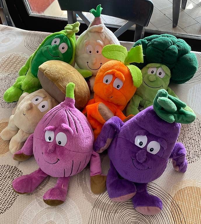 Coop Spielzeuge: 7 peluches a forma di verdura – Gebraucht aus Castel San Pietro von sab_lj2d