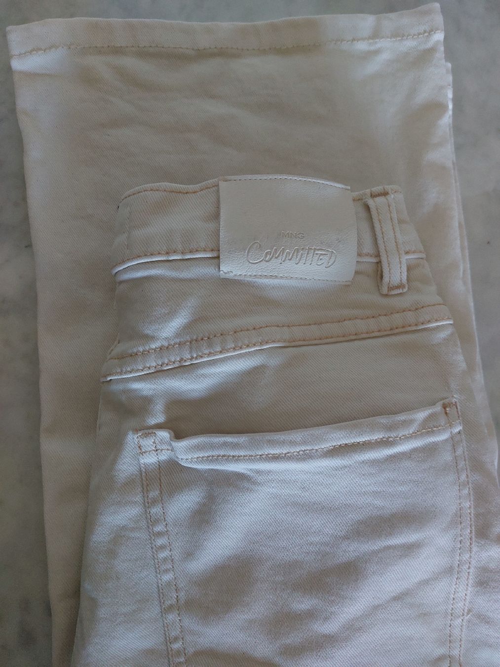Mango Jeans: MANGO Damen Jeans weiss Grösse 36 – Usato da Horgen venduto da prinza 1